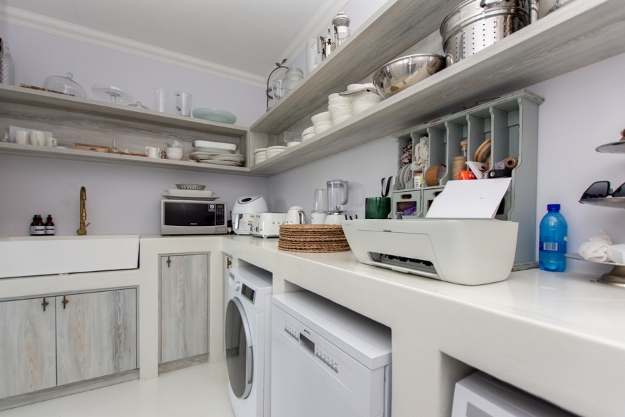 4 Bedroom Property for Sale in Sandy Point Western Cape